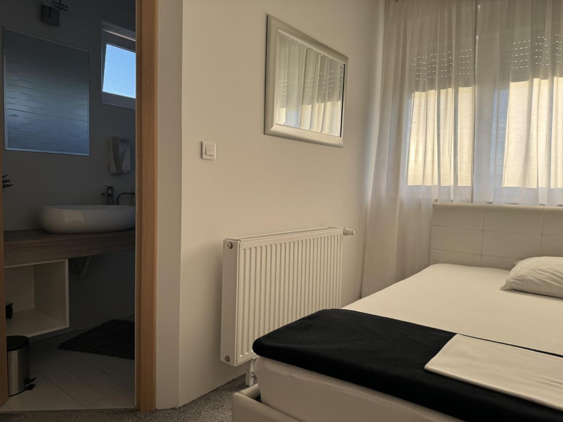 Pansion Komfor Fitea Osijek Zimmer foto